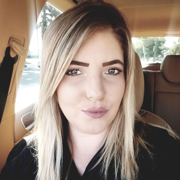 Meet your Posher, Heather - Picture 1 of 1